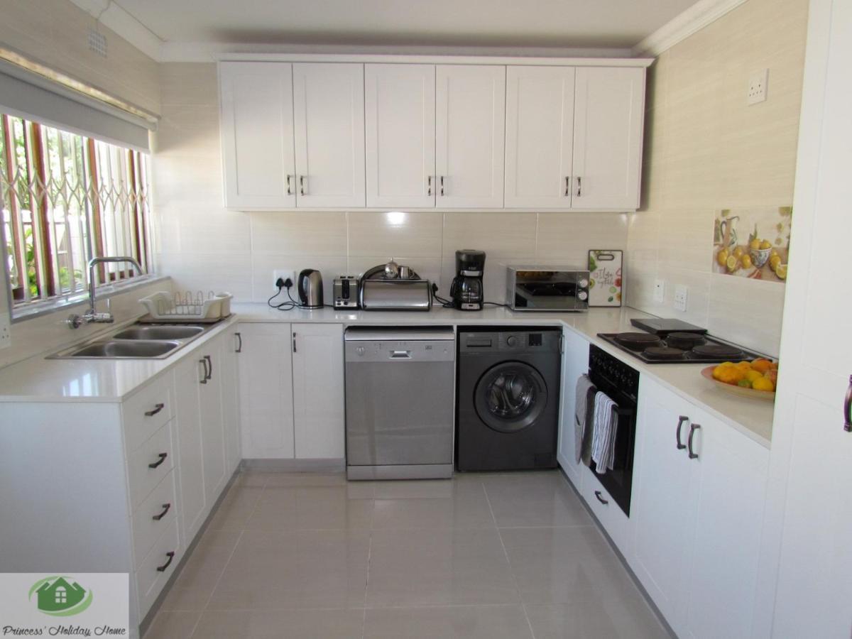 Holiday home Princess Cape Town